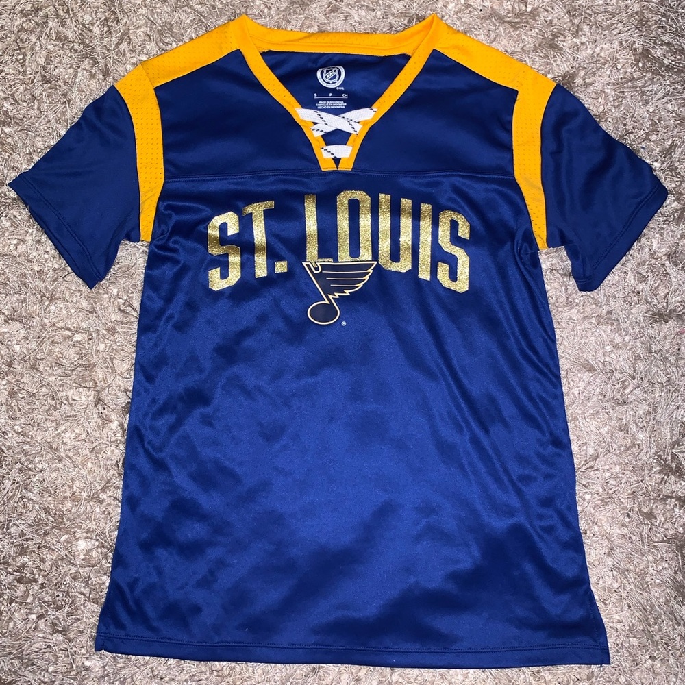 3 for $30 ⚡️ NHL St. Louis Blues Women’s Jersey NWOT - size Small